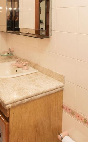 Casa à venda com 433m², 4 quartos e 6 vagas Casa à venda com 433m², 4 quartos e 6 vagasBanheiro Suíte 2