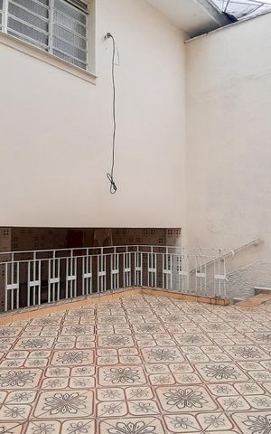 Casa à venda com 190m², 3 quartos e 2 vagas Casa à venda com 190m², 3 quartos e 2 vagasQuintal