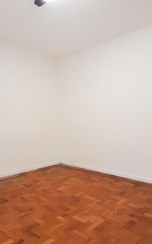 Casa à venda com 190m², 3 quartos e 2 vagas Casa à venda com 190m², 3 quartos e 2 vagasQuarto 1