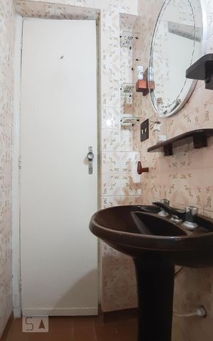 Casa à venda com 190m², 3 quartos e 2 vagas Casa à venda com 190m², 3 quartos e 2 vagasLavabo