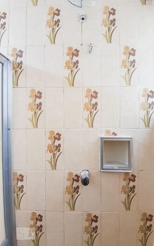 Casa à venda com 190m², 3 quartos e 2 vagas Casa à venda com 190m², 3 quartos e 2 vagasBanheiro da Suíte