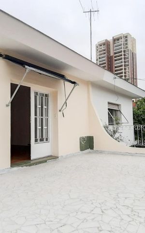 Casa à venda com 190m², 3 quartos e 2 vagas Casa à venda com 190m², 3 quartos e 2 vagasVaranda da Suíte