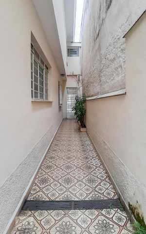 Casa à venda com 190m², 3 quartos e 2 vagas Casa à venda com 190m², 3 quartos e 2 vagasCorredor