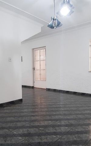 Casa à venda com 190m², 3 quartos e 2 vagas Casa à venda com 190m², 3 quartos e 2 vagasSala de Jantar