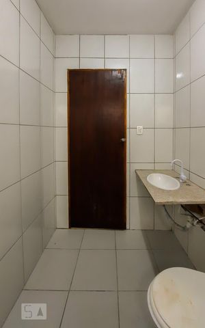Studio à venda com 60m², 1 quarto e sem vaga Studio à venda com 60m², 1 quarto e sem vagaBanheiro