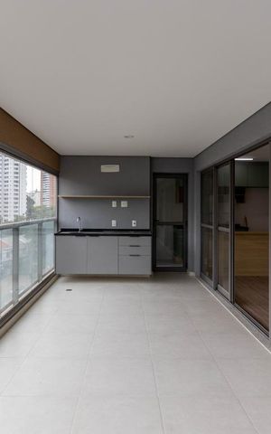 Apartamento para alugar com 95m², 2 quartos e 2 vagas Apartamento para alugar com 95m², 2 quartos e 2 vagasVaranda