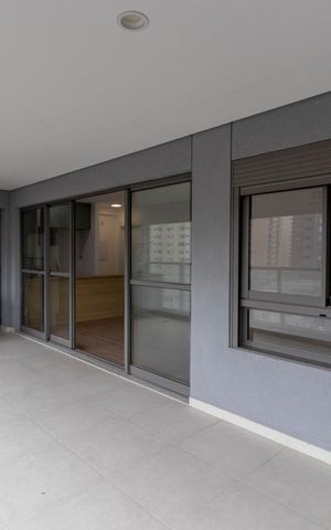Apartamento para alugar com 95m², 2 quartos e 2 vagas Apartamento para alugar com 95m², 2 quartos e 2 vagasVaranda
