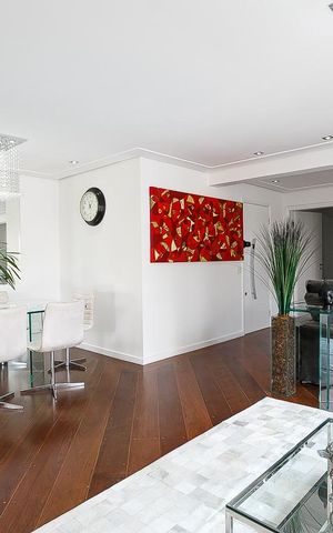 Apartamento à venda com 170m², 3 quartos e 3 vagas Apartamento à venda com 170m², 3 quartos e 3 vagassala