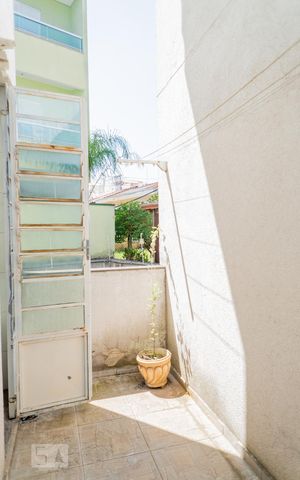 Casa de condomínio à venda com 109m², 2 quartos e 3 vagas Casa de condomínio à venda com 109m², 2 quartos e 3 vagasÁrea de Serviço