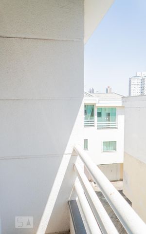 Casa de condomínio à venda com 109m², 2 quartos e 3 vagas Casa de condomínio à venda com 109m², 2 quartos e 3 vagasVaranda da Suíte 1