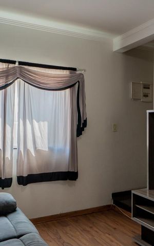 Casa de condomínio à venda com 109m², 2 quartos e 3 vagas Casa de condomínio à venda com 109m², 2 quartos e 3 vagasSala