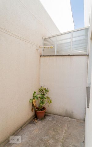 Casa de condomínio à venda com 109m², 2 quartos e 3 vagas Casa de condomínio à venda com 109m², 2 quartos e 3 vagasÁrea de Serviço