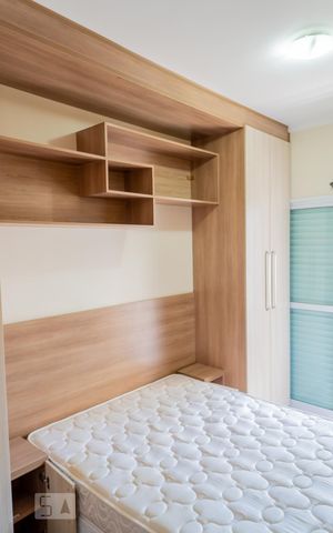 Casa de condomínio à venda com 109m², 2 quartos e 3 vagas Casa de condomínio à venda com 109m², 2 quartos e 3 vagasArmário