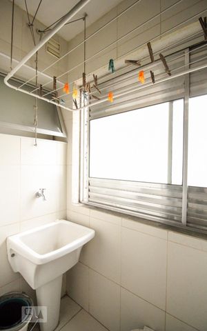 Apartamento à venda com 72m², 3 quartos e 1 vagaÁrea de Serviço
