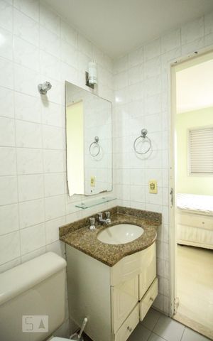 Apartamento à venda com 72m², 3 quartos e 1 vagaBanheiro Quarto 3 - Suíte