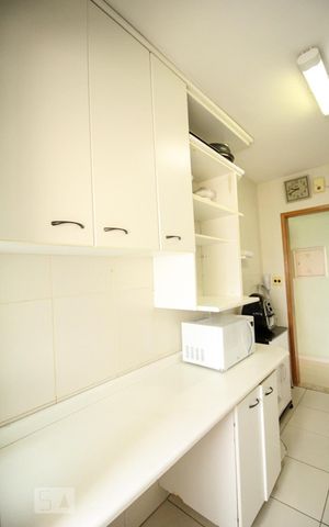 Apartamento à venda com 72m², 3 quartos e 1 vagaCozinha