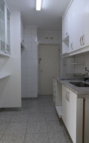 Apartamento à venda com 93m², 3 quartos e 2 vagasCozinha
