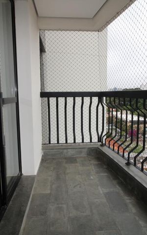 Apartamento à venda com 93m², 3 quartos e 2 vagasVaranda