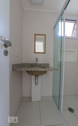 Apartamento para alugar com 122m², 4 quartos e 2 vagas Apartamento para alugar com 122m², 4 quartos e 2 vagasBanheiro da Suite 1