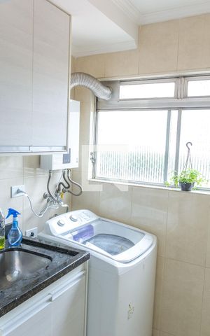 Apartamento à venda com 58m², 2 quartos e 1 vagaÁrea de Serviço