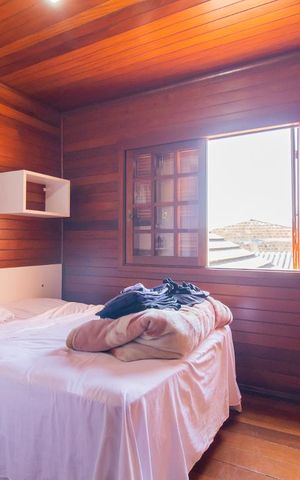 Casa à venda com 230m², 5 quartos e 1 vaga Casa à venda com 230m², 5 quartos e 1 vagaQuarto 1