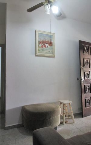 Casa à venda com 140m², 2 quartos e 2 vagasSala de tv