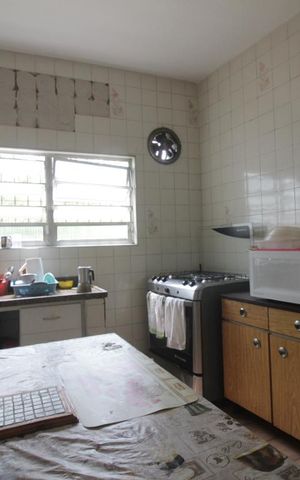 Casa à venda com 140m², 2 quartos e 2 vagasCozinha