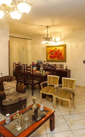 Casa para alugar com 330m², 3 quartos e 2 vagas Casa para alugar com 330m², 3 quartos e 2 vagasSala