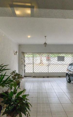 Casa para alugar com 295m², 5 quartos e 3 vagas Casa para alugar com 295m², 5 quartos e 3 vagasVista da Sala