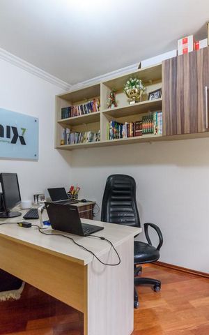 Casa para alugar com 295m², 5 quartos e 3 vagas Casa para alugar com 295m², 5 quartos e 3 vagasEscritório