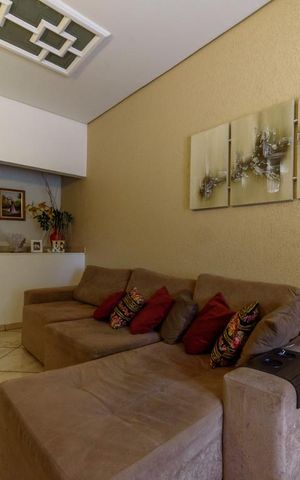 Casa para alugar com 295m², 5 quartos e 3 vagas Casa para alugar com 295m², 5 quartos e 3 vagasSala de TV