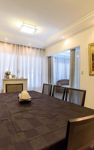 Casa para alugar com 295m², 5 quartos e 3 vagas Casa para alugar com 295m², 5 quartos e 3 vagasSala de Jantar