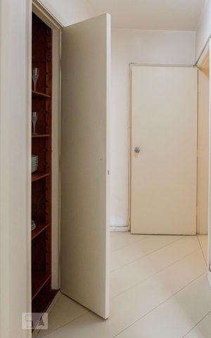 Apartamento à venda com 147m², 3 quartos e sem vaga Apartamento à venda com 147m², 3 quartos e sem vagaCorredor