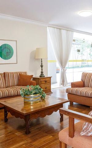 Apartamento à venda com 147m², 3 quartos e sem vaga Apartamento à venda com 147m², 3 quartos e sem vagaSalão de Festas