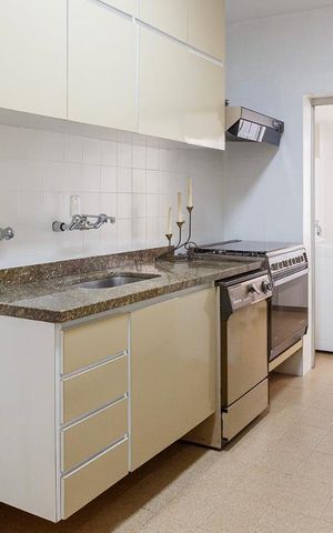 Apartamento à venda com 147m², 3 quartos e sem vaga Apartamento à venda com 147m², 3 quartos e sem vagaCozinha