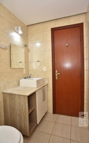 Casa de condomínio à venda com 255m², 4 quartos e 1 vagaBanheiro da Suíte 3
