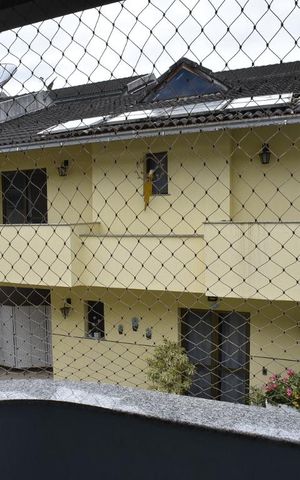 Casa de condomínio à venda com 255m², 4 quartos e 1 vagaVista da Varanda da Suíte 3