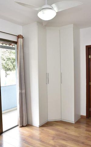 Casa de condomínio à venda com 255m², 4 quartos e 1 vagaSuíte 3