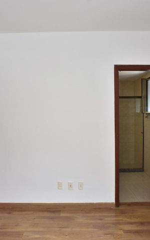 Casa de condomínio à venda com 255m², 4 quartos e 1 vagaSuíte 2