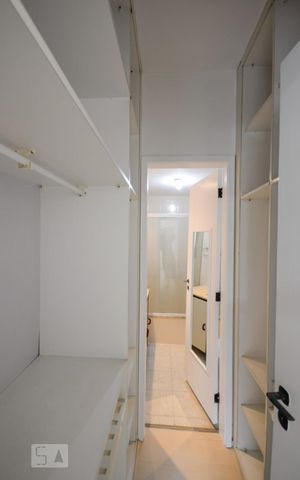 Apartamento para alugar com 98m², 2 quartos e 1 vagaCloset Suíte