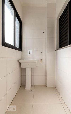 Studio à venda com 34m², 1 quarto e sem vaga Studio à venda com 34m², 1 quarto e sem vagaÁrea de Serviço