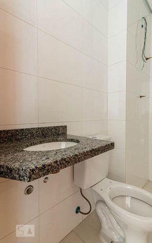 Studio à venda com 34m², 1 quarto e sem vaga Studio à venda com 34m², 1 quarto e sem vagaBanheiro