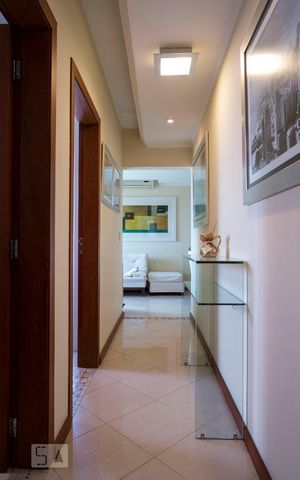 Apartamento para alugar com 65m², 2 quartos e 1 vagaCorredor
