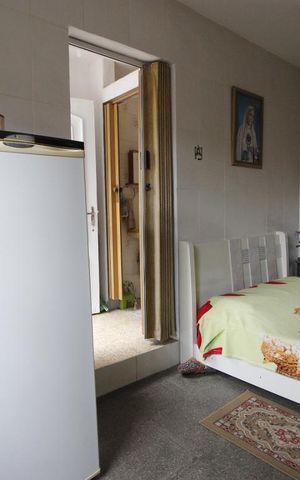 Casa à venda com 200m², 4 quartos e 5 vagasQuarto 5
