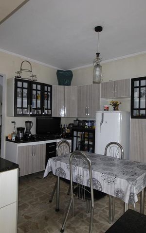 Casa à venda com 200m², 4 quartos e 5 vagasCozinha