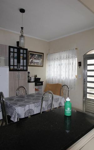 Casa à venda com 200m², 4 quartos e 5 vagasCozinha