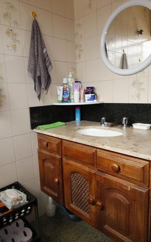 Casa à venda com 200m², 4 quartos e 5 vagasBanheiro 3