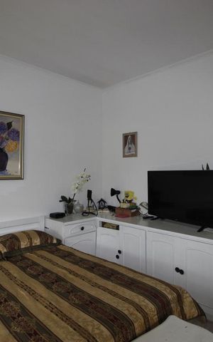 Casa à venda com 200m², 4 quartos e 5 vagasQuarto 2