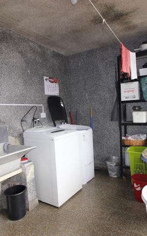Casa à venda com 200m², 4 quartos e 5 vagasÁrea de Serviço