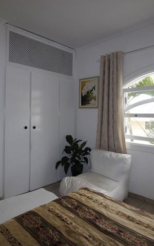 Casa à venda com 200m², 4 quartos e 5 vagasQuarto 2